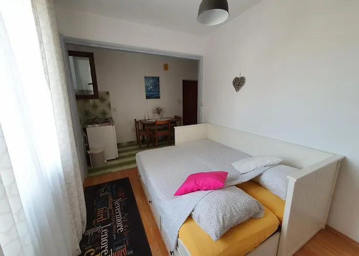 Apartamento Aenona Sunny *